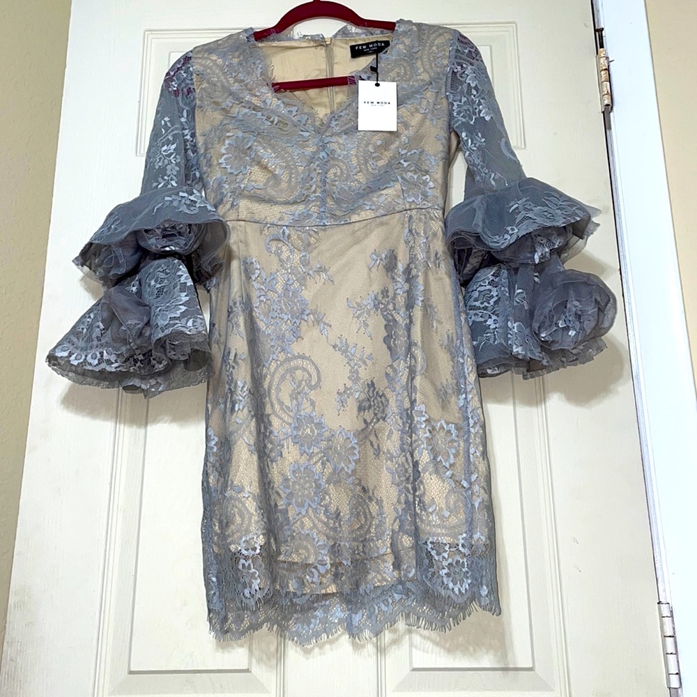 NWT. Few Moda Silver Lace mini Dress size can